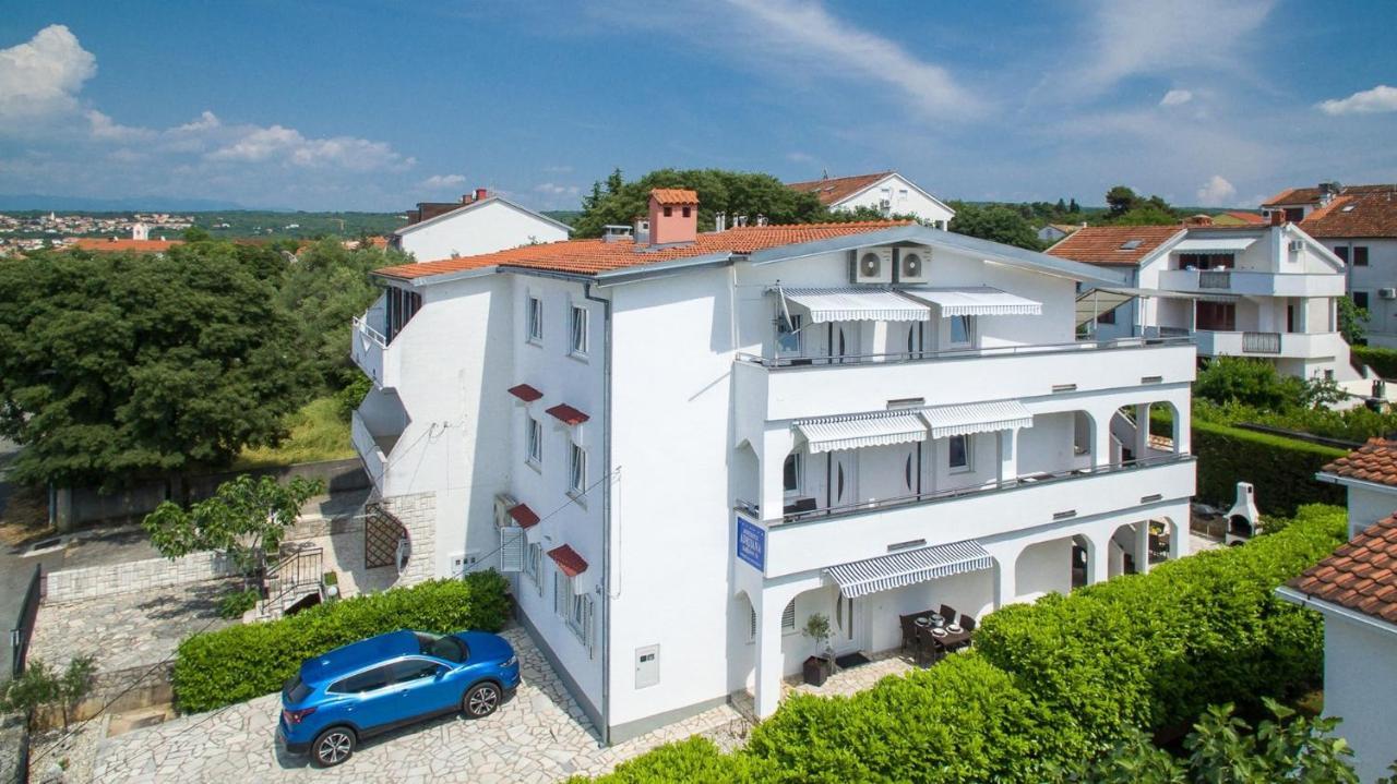 Apartments Adrijana Malinska Exterior foto